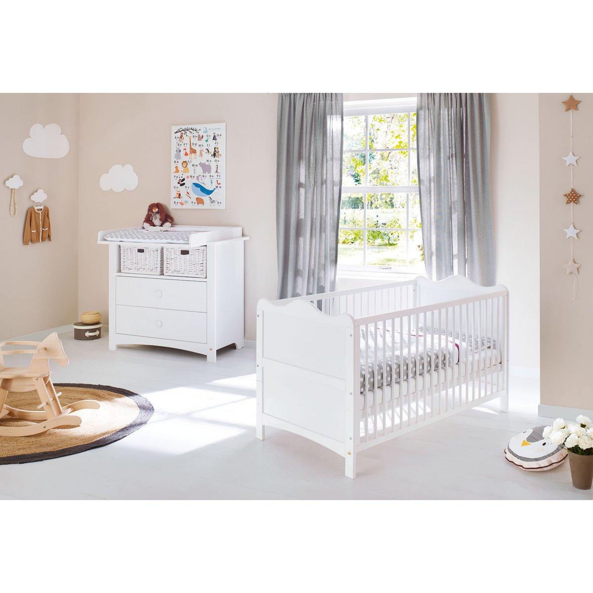 Babykamer Florentima: Ledikant en commode - FamilyStuff