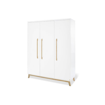 Babykamer combinatie Hilda & Riva: ledikant, commode, 3-deurs kledingkast en wandplank - FamilyStuff