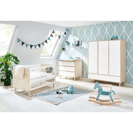 Babykamer Flow: ledikant, commode en 3 - deurs Kledingkast - FamilyStuff