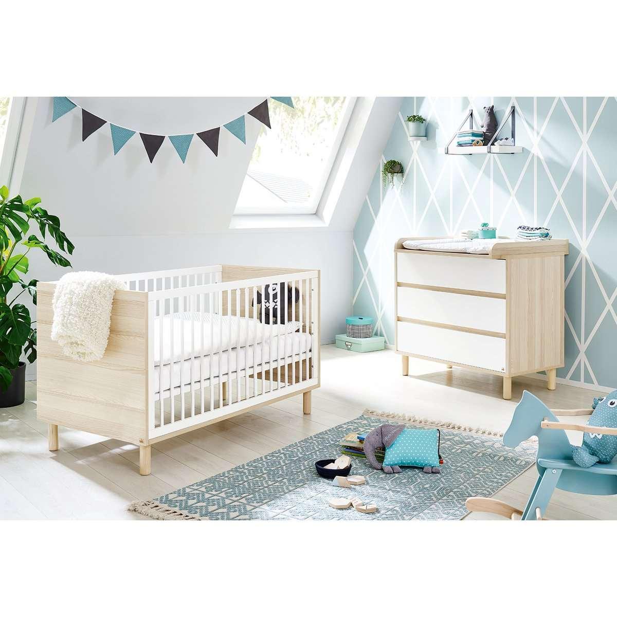 Babykamer Flow: ledikant en commode - FamilyStuff