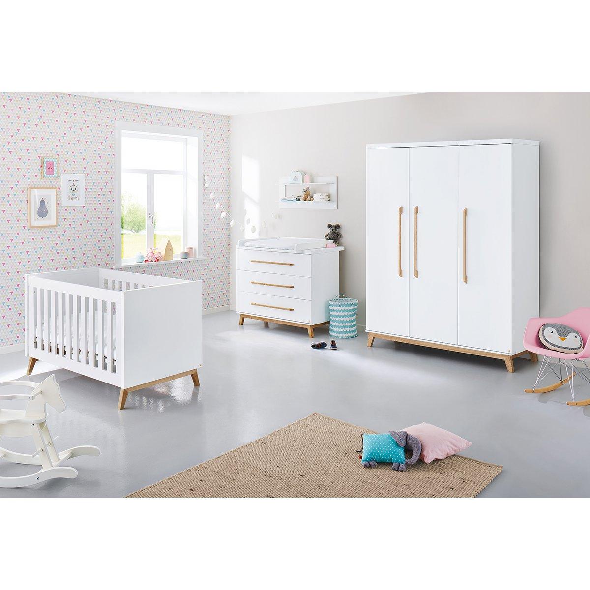 Babykamer Riva: ledikant, commode en 3-deurs kledingkast - FamilyStuff