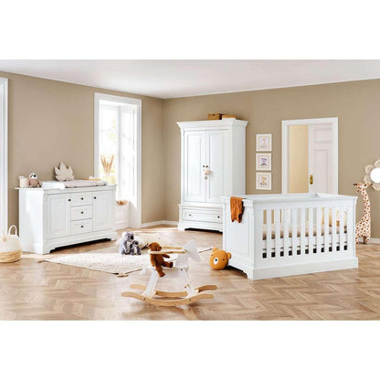 Babykamerset Emilia: ledikant, brede commode en 2-deurs kledingkast - FamilyStuff