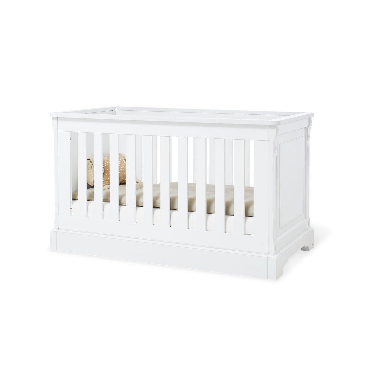 Babykamerset Emilia: ledikant, brede commode en 2-deurs kledingkast - FamilyStuff